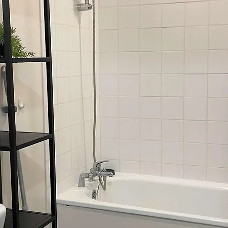 شقة 4 Pers A 2 Min De La Avec Tv Ecran Plat, Wifi, Proches Commerces - Fr-1-229c-4