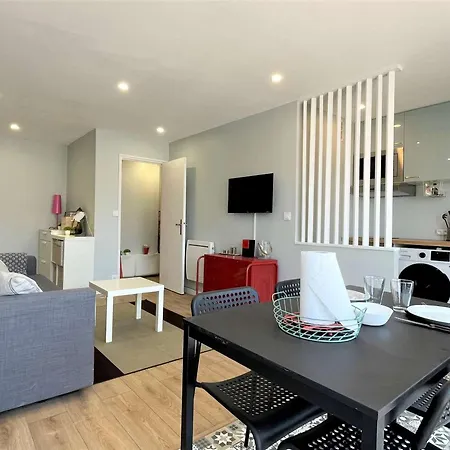 4 Pers A 2 Min De La Avec Tv Ecran Plat, Wifi, Proches Commerces - Fr-1-229c-4 *