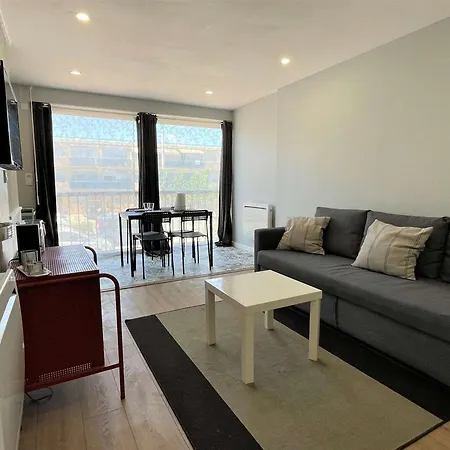 4 Pers A 2 Min De La Avec Tv Ecran Plat, Wifi, Proches Commerces - Fr-1-229c-4 Apartment *
